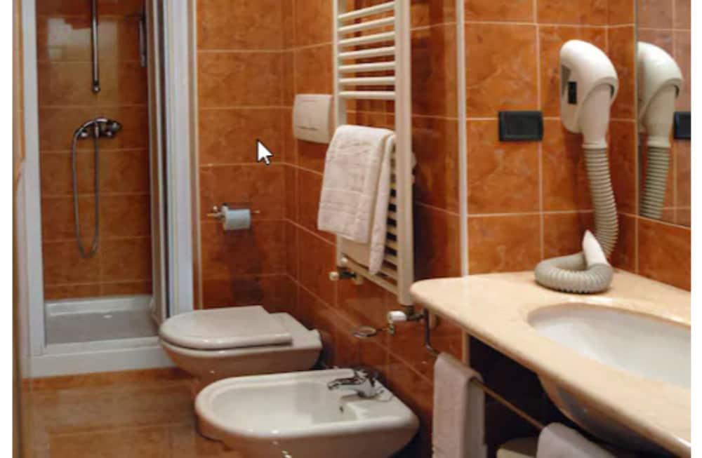 Hotel Colonna Бриндизи Экстерьер фото