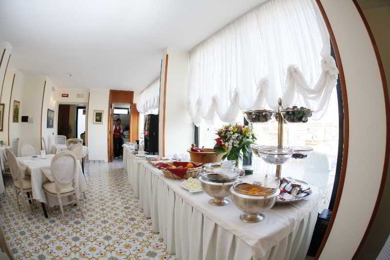 Hotel Colonna Бриндизи Экстерьер фото
